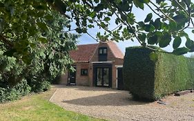 The Stables, A Delightful 3 Bed House Near The Norfolk Broads